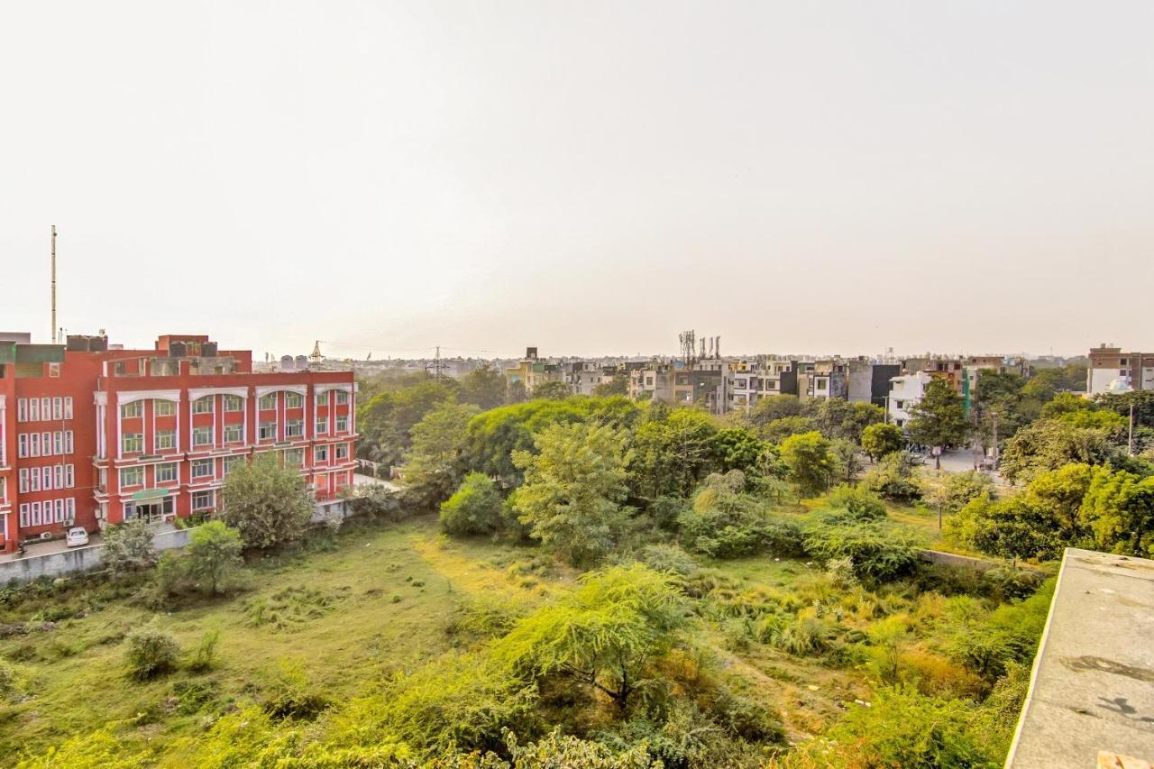 Flagship Hotel Secret Mirage Near Rithala Metro Station New Delhi Ngoại thất bức ảnh