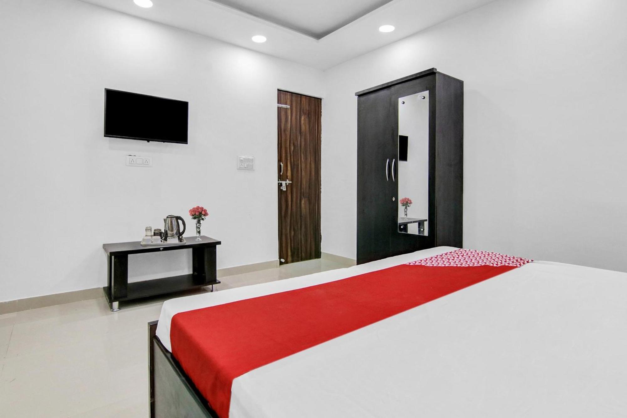 Flagship Hotel Secret Mirage Near Rithala Metro Station New Delhi Ngoại thất bức ảnh