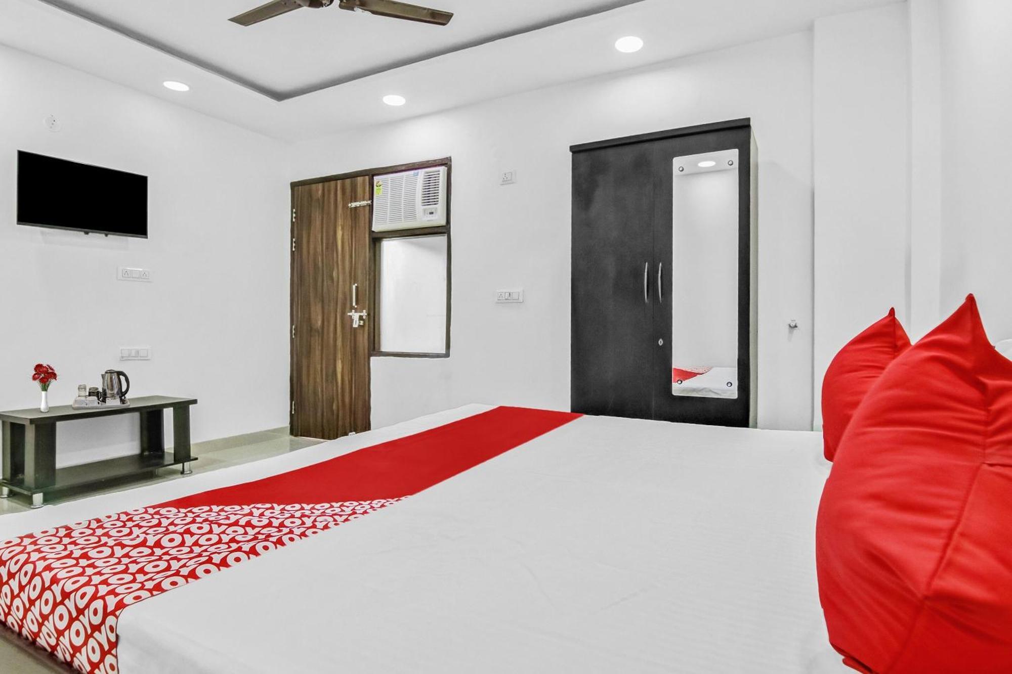 Flagship Hotel Secret Mirage Near Rithala Metro Station New Delhi Ngoại thất bức ảnh
