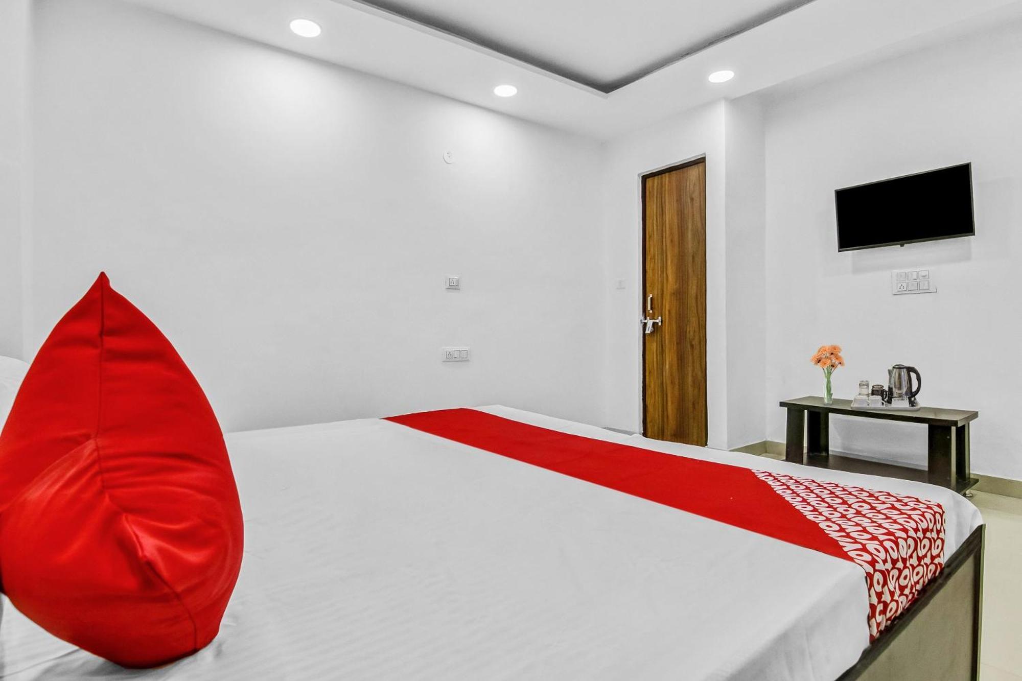 Flagship Hotel Secret Mirage Near Rithala Metro Station New Delhi Ngoại thất bức ảnh